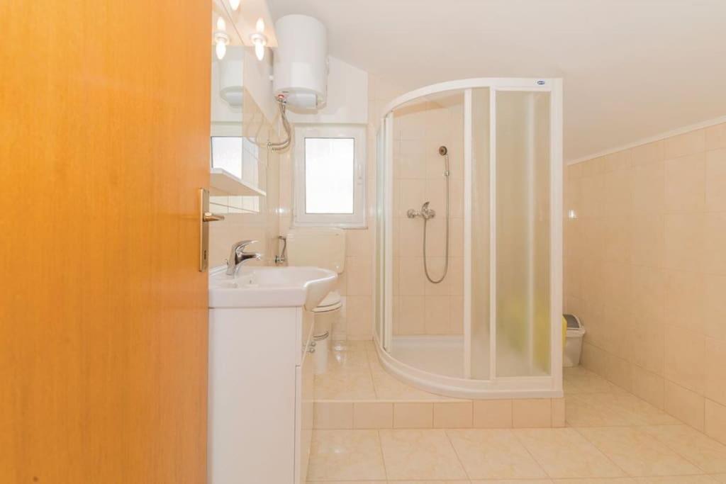 Apartman Maura Vlašići Buitenkant foto